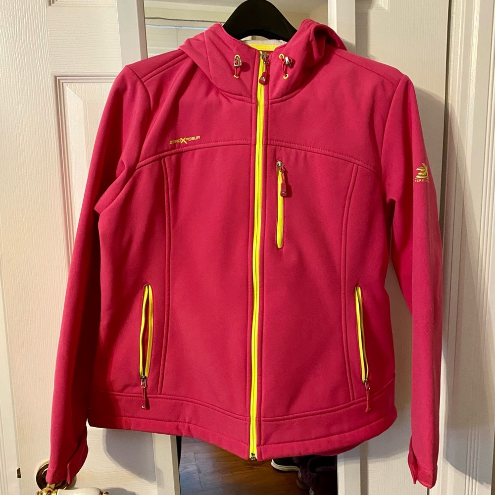 Women’s ZeroXposur lined jacket in fuchsia, size XL
